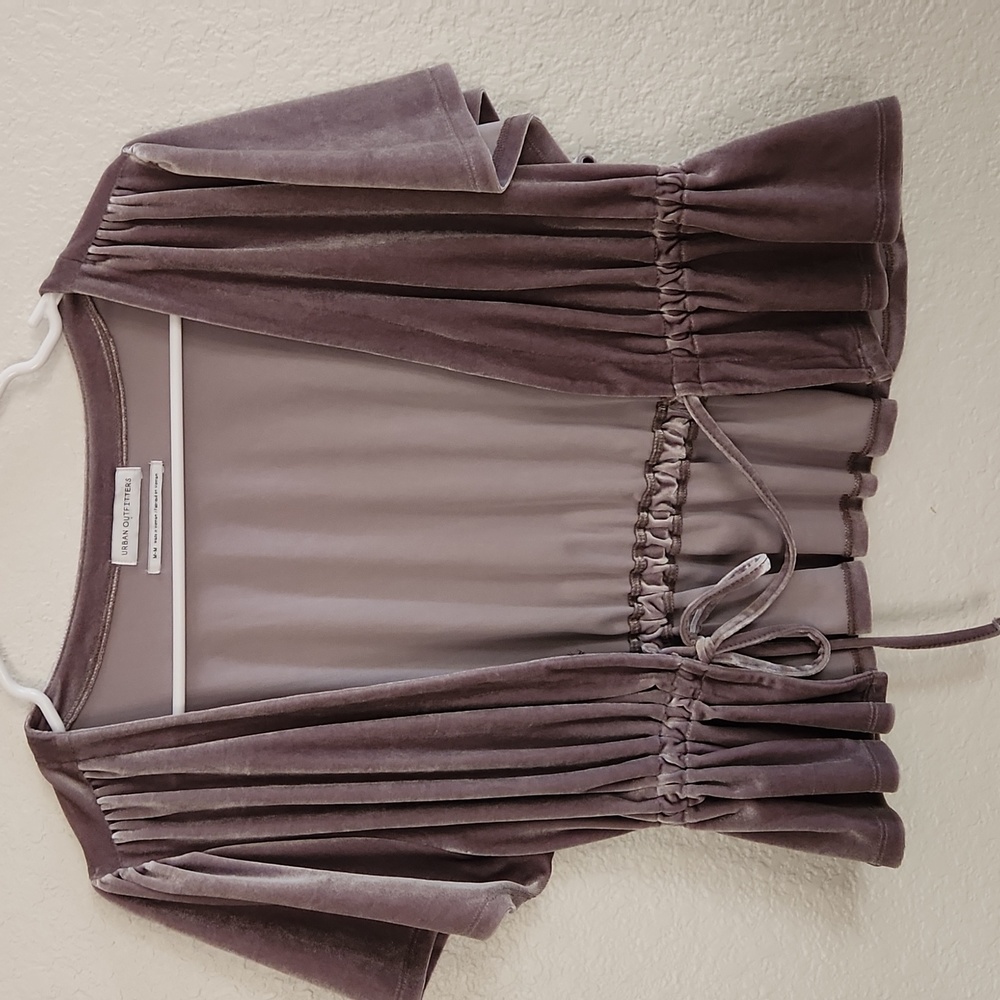 Urban Outfitters Gray V-Neck Top - Picture 2 of 4